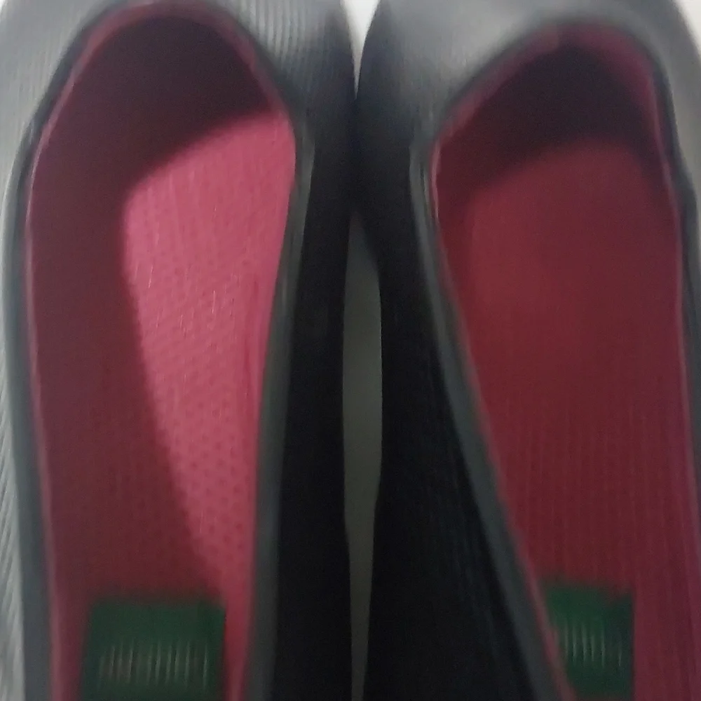 Cougar, Size 10, Black Textured Women's Flats - Picture 6 of 11